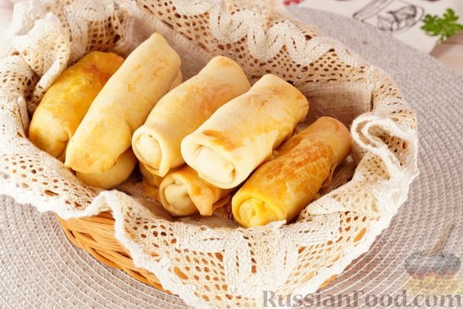 Постные пирожки-сигары из вытяжного теста с квашеной капустой - тонкое тесто превращается в изысканную румяную корочку russianfood.com