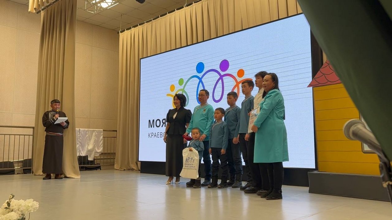 Награждение Яны Ивановой, ИА ChitaMedia