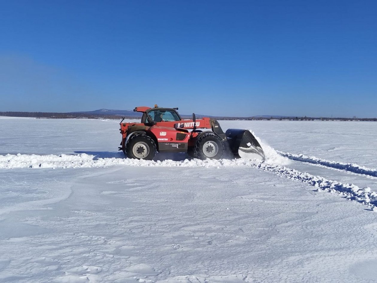 Работа грейдера пресс-службы Минприроды Забайкалья