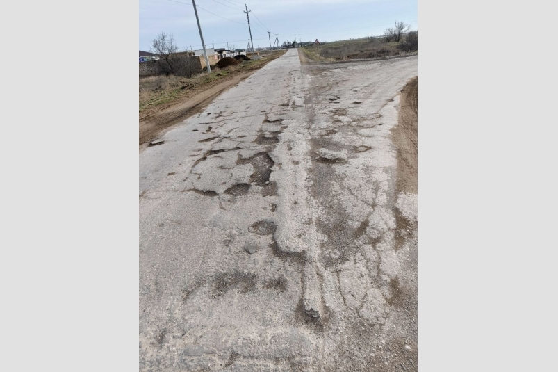 Жители жалуются на &quotубитую&quot дорогу Народный фронт Крыма