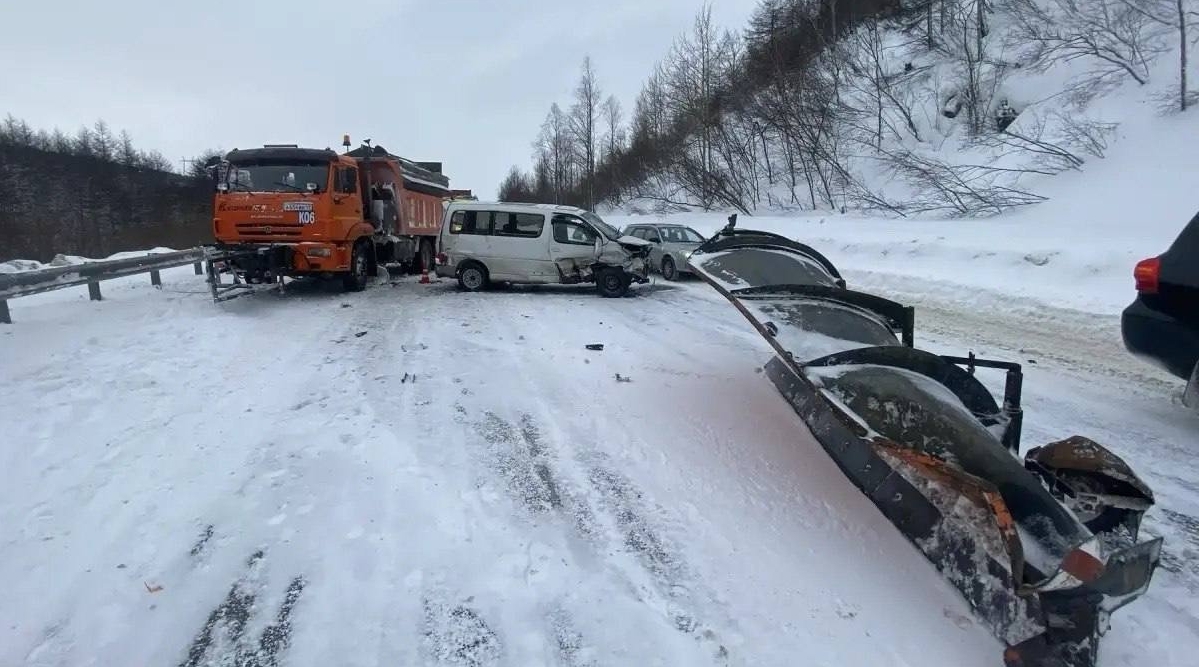 С места происшествия Госавтоинспекция УМВД России по Магаданской области