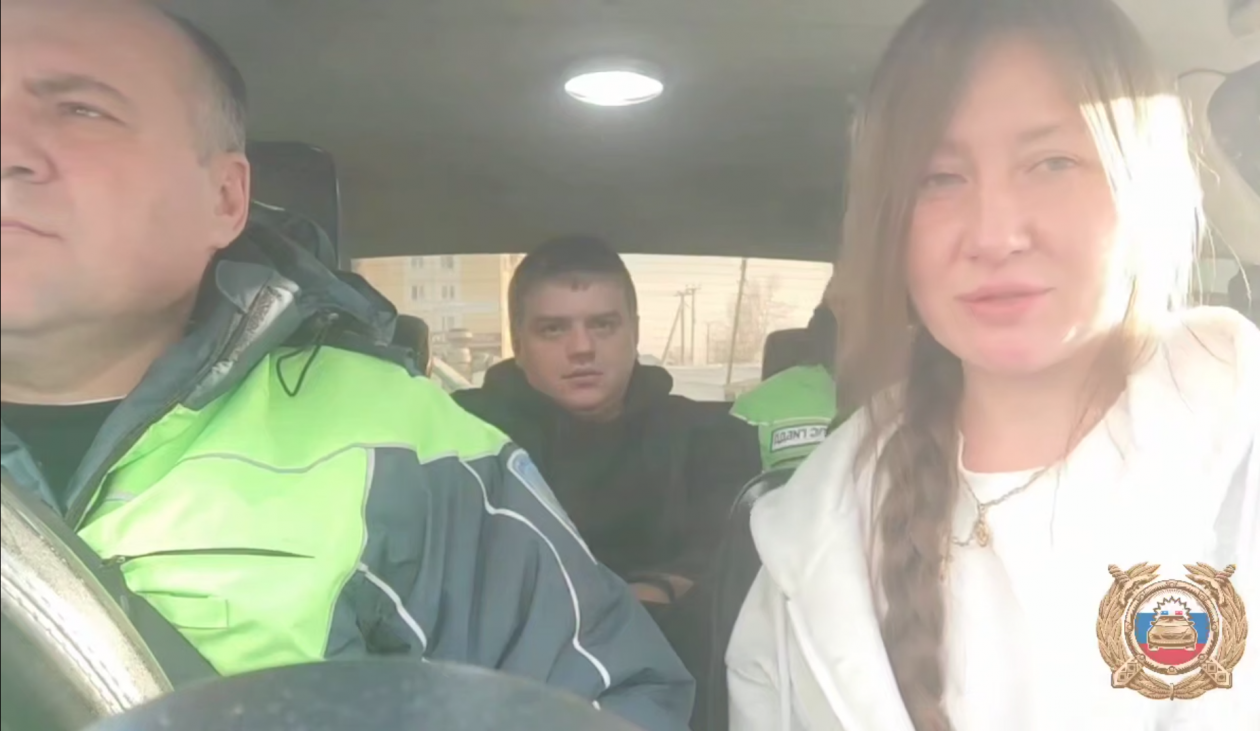 Инспекторы ДПС Приангарья помогли красноярцам на трассе в сильный мороз МВД по Иркутской области