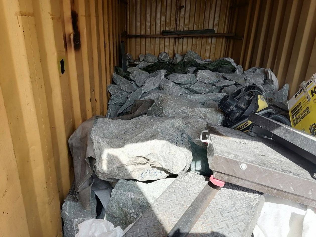 Двое жителей Бурятии планировали контрабанду 15 тонн нефрита в Китай МВД по Бурятии