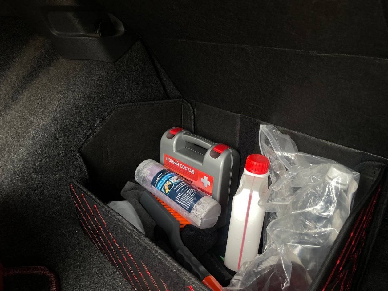 Аптечка и огнетушитель в машине: где они должны лежать по правилам - и почему это вопрос жизни ИА SevastopolMedia