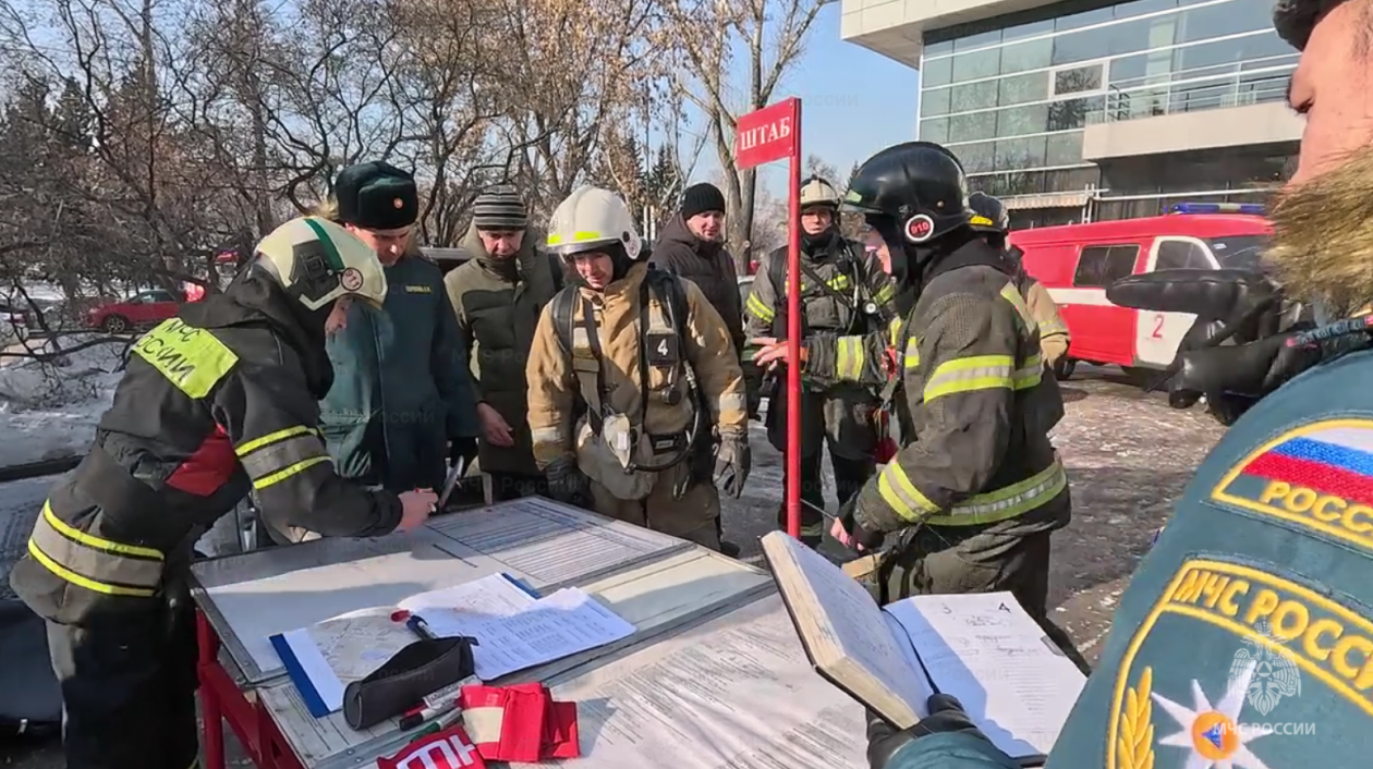 Масштабные пожарно-тактические учения прошли в одном из отелей в Иркутске Пресс-служба ГУ МЧС России по Иркутской области
