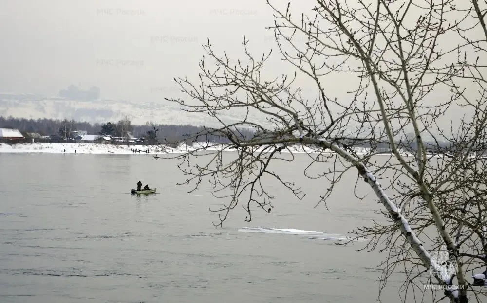 В Приангарье открылась навигация на реке Ангаре ГУ МЧС России по региону