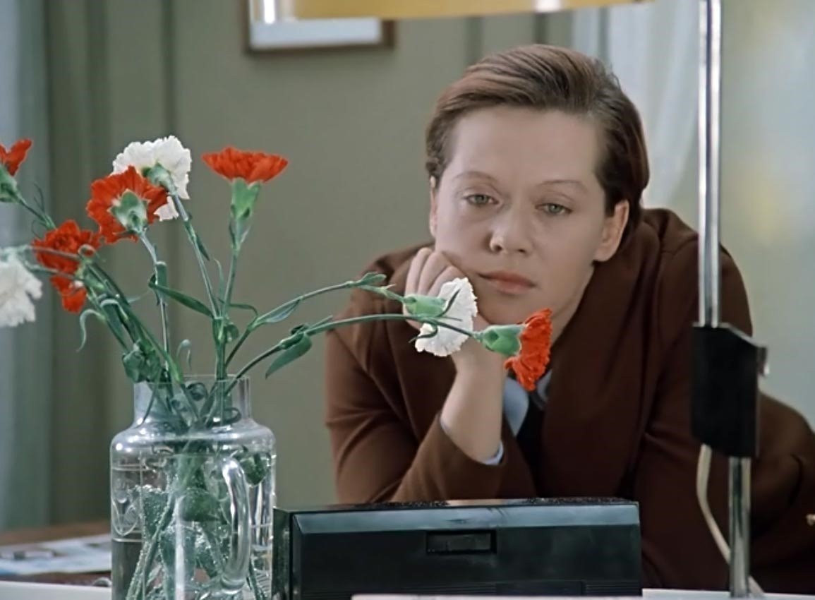 Тематическое фото кадр из фильма &quotСлужебный роман&quot (6+), 1977 год