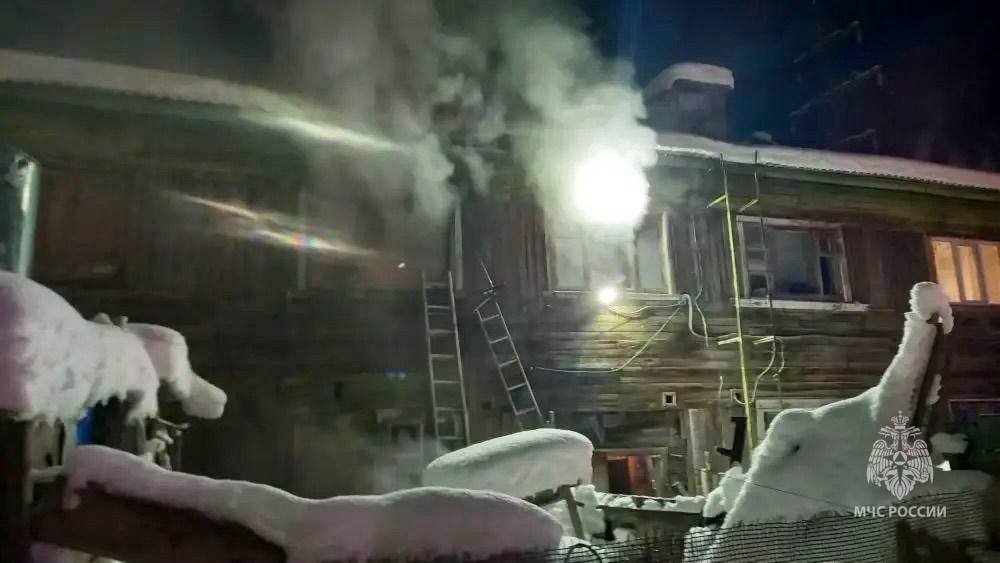 Подробности пожара в Якутске, который унес жизни двух мужчин пресс-служба МЧС по Якутии