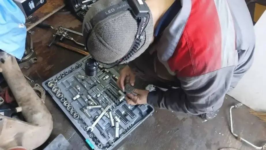 Работы по восстановлению электроснабжения в п. Чумикан продолжаются Пресс-служба министерства жилищно-коммунального хозяйства Хабаровского края