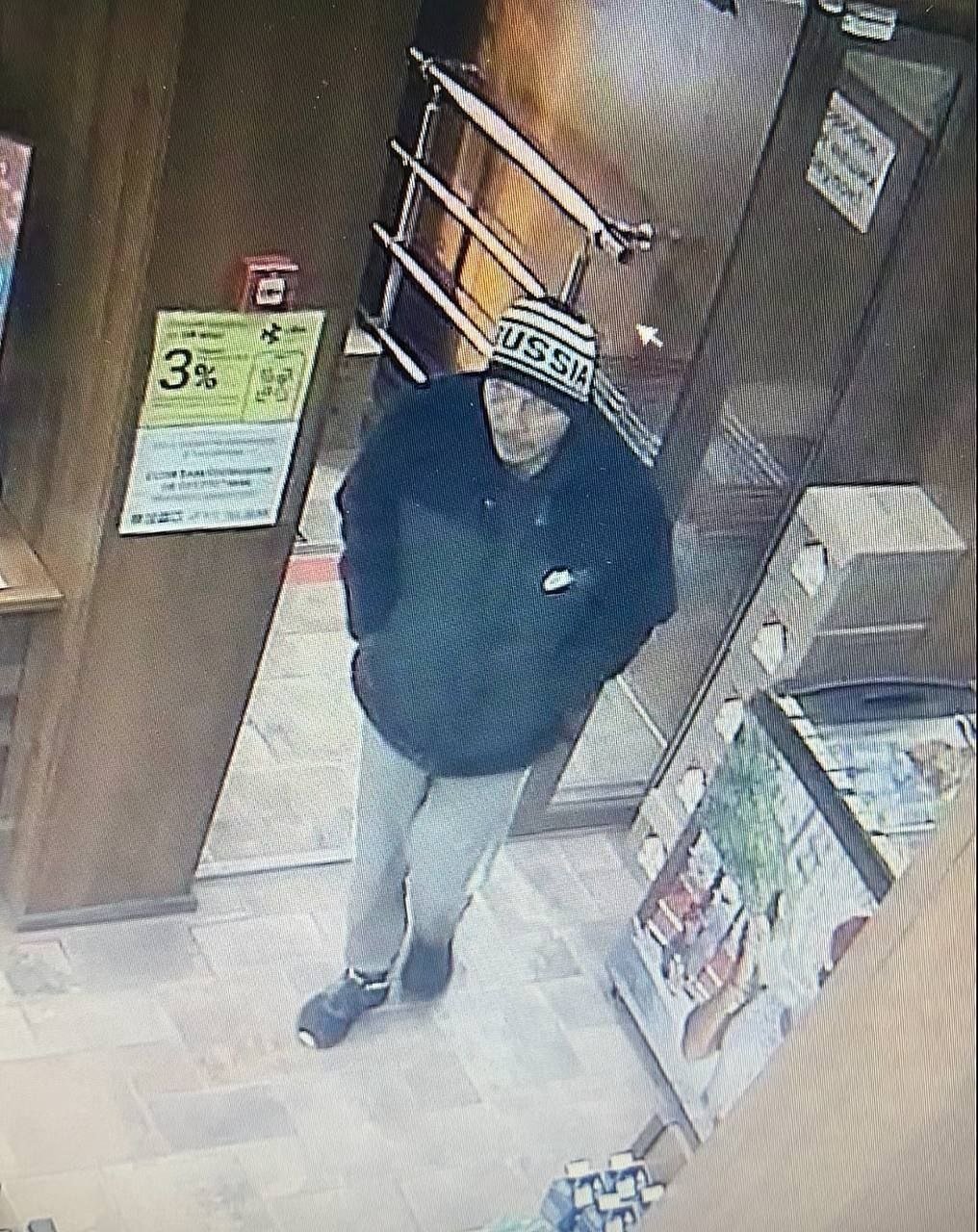 Подозреваемого в хищении имущества магазина мужчину разыскивают в Ангарске Пресс-служба УМВД России по АГО