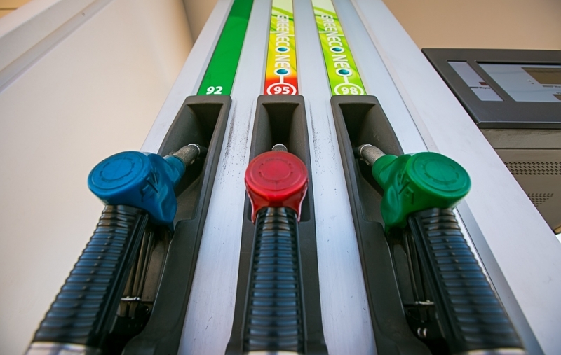 Цены на топливо снова поднялись на АЗС в Иркутске Гречанюк Виталий