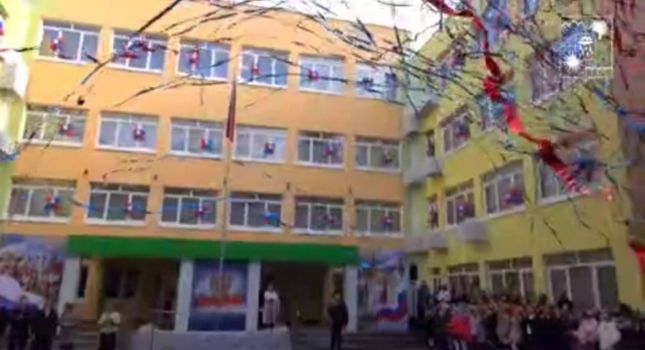 В Сочи открыли обновленный за 134 млн рублей корпус начальных классов скрин t.me/agproshunin