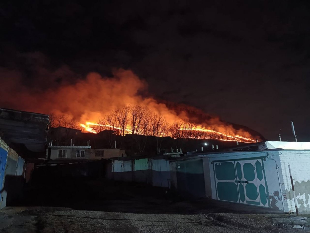 Гора Шелудивая полыхает в Лермонтове Соцсети Е.Кобзевой