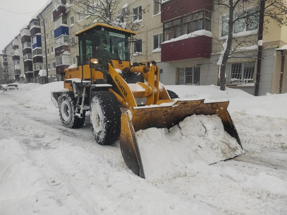 Расчистка дворов пресс-служба министерства ЖКХ Сахалинской области