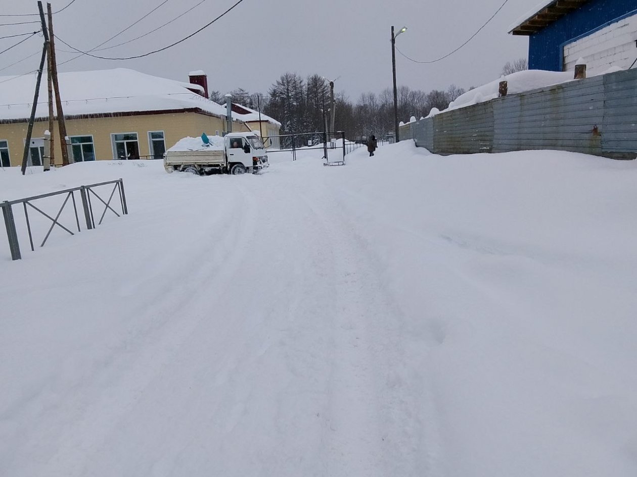 Остановки не почищены, до школы не добраться: жители Смирныховского района бьют тревогу ИА SakhalinMedia