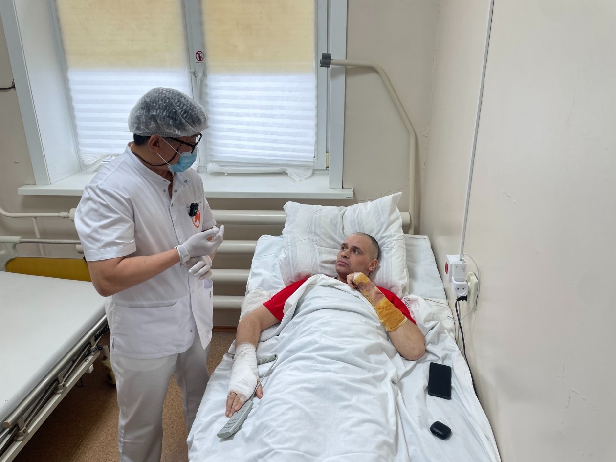 Сахалинские врачи две недели спасали мужчину с ожогами 47% тела пресс-служба министерства здравоохранения Сахалинской области