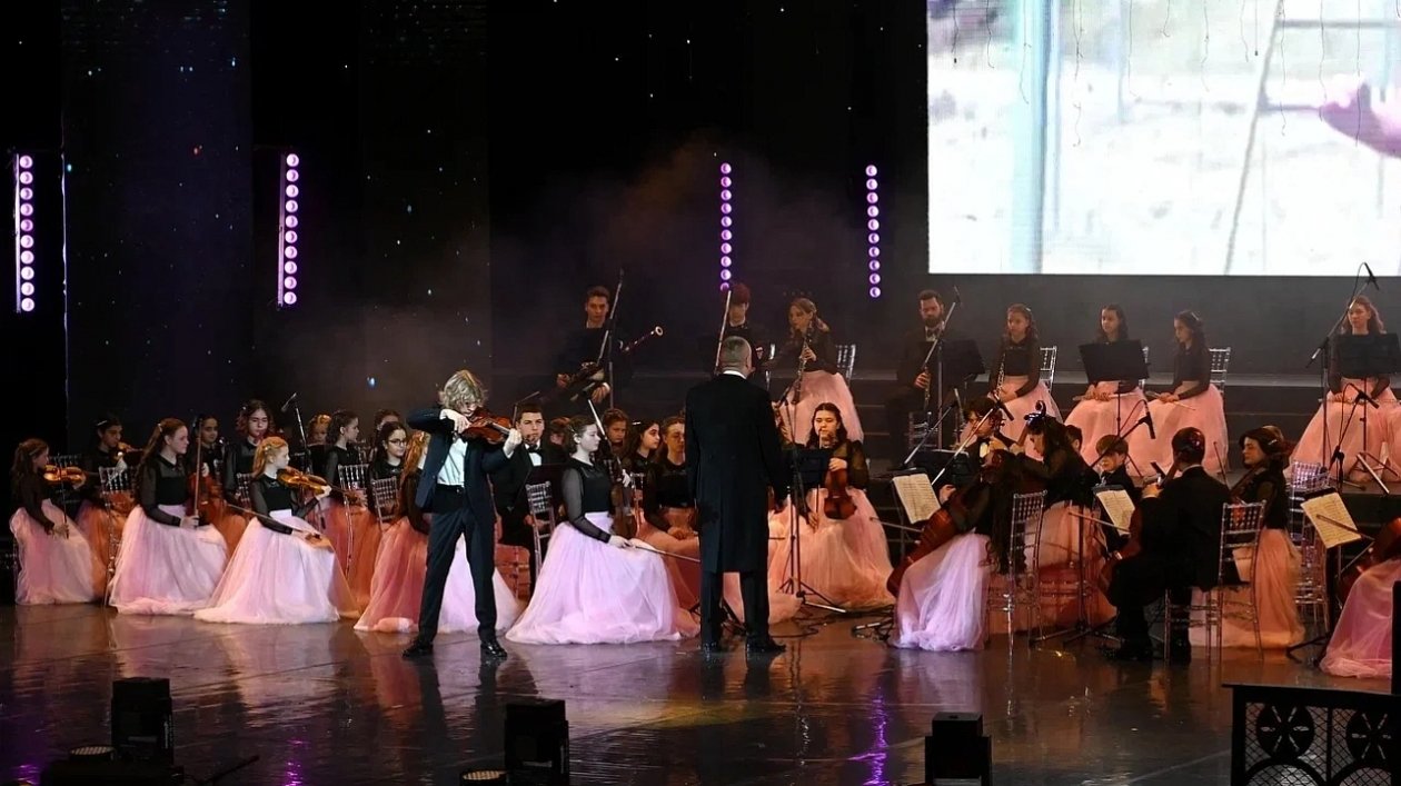 Андрей Зубов