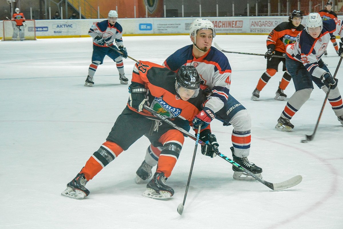 &quotЕрмак&quot начал серию домашних хоккейных матчей с победы над &quotКристаллом&quot в Ангарске Николай Стернин, сайт ХК &quotЕрмак&quot