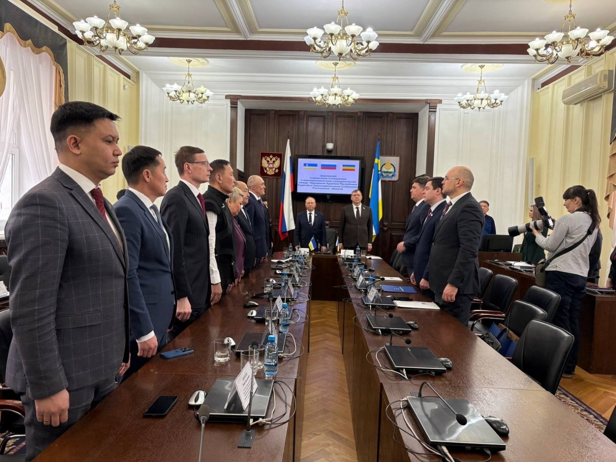 Регионы делятся опытом: Ростов сохраняет два уровня, Бурятия — переходит на один Народный Хурал РБ