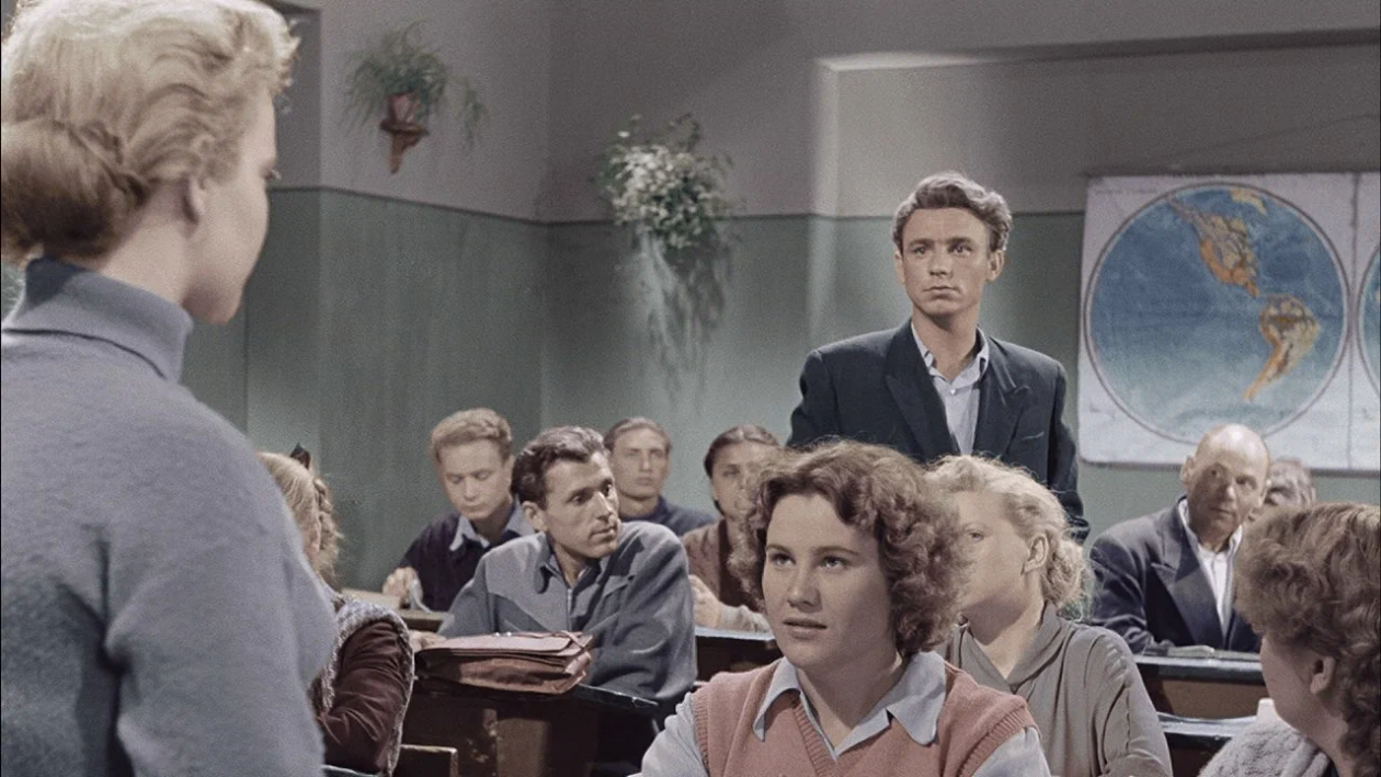 Фильм &quotВесна на Заречной улице&quot (12+) стоп-кадр из фильма &quotВесна на Заречной улице&quot (12+)