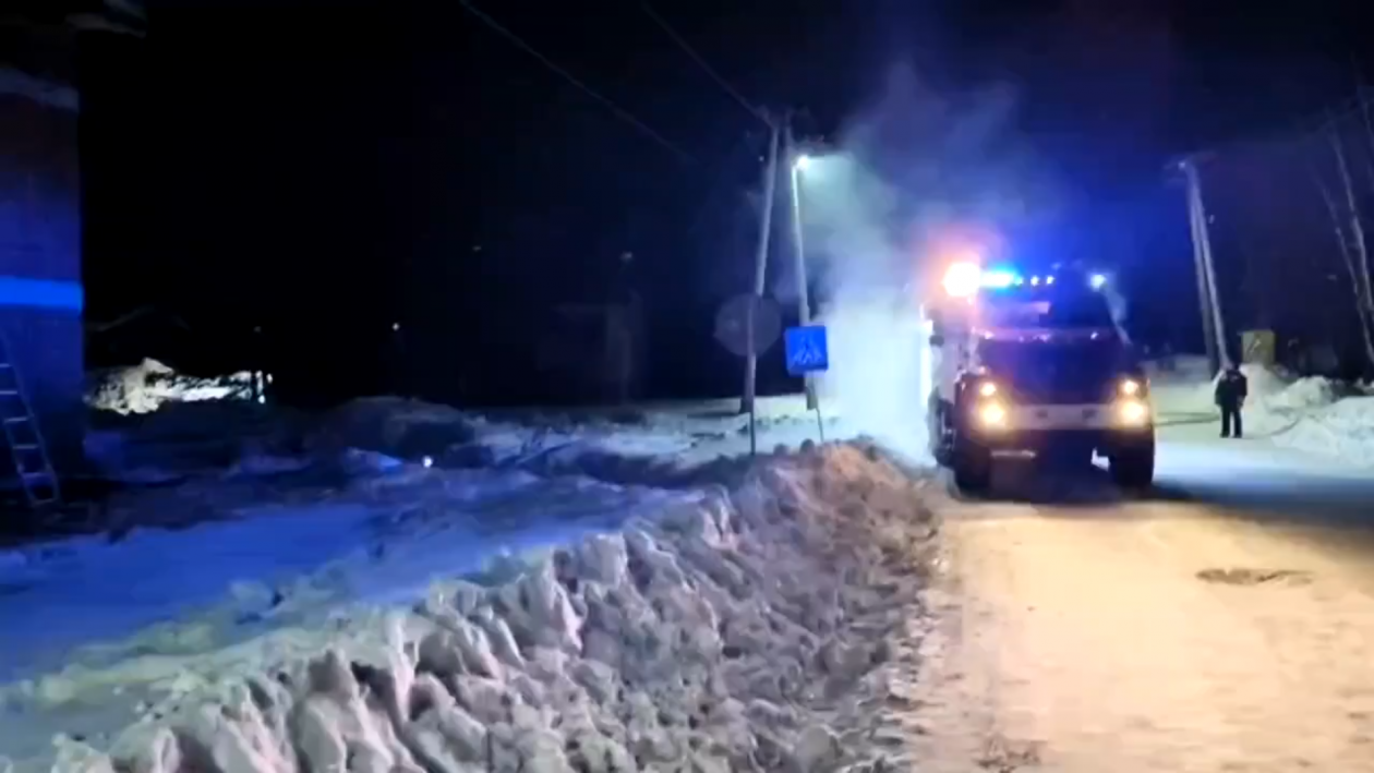 Огнеборцы Улан-Удэ за сутки спасли восемь человек при двух пожарах МЧС по Бурятии