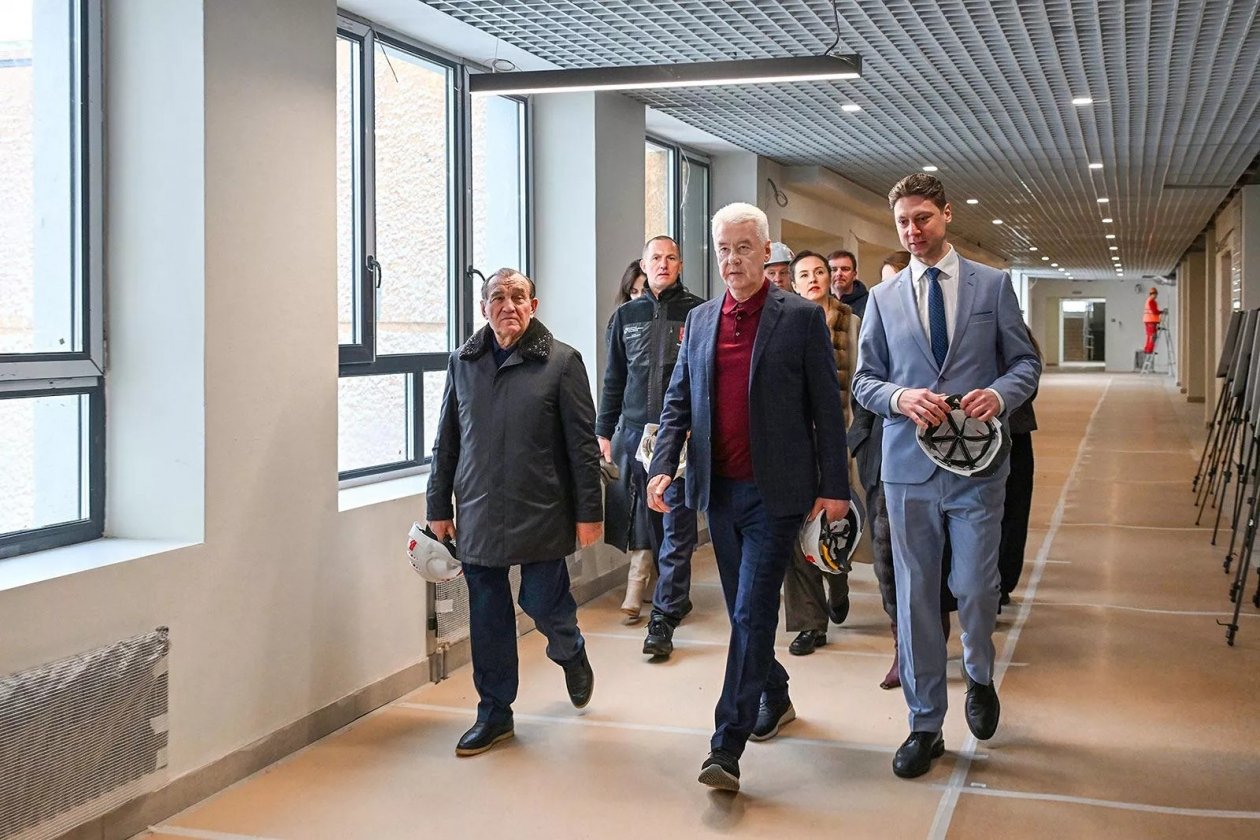 Школа https://www.mos.ru/