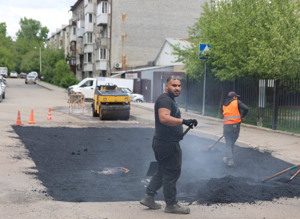 13,5 млрд рублей выделено на дорожные работы в Иркутской области в 2026 году Даниил Почекунин, ИА IrkutskMedia