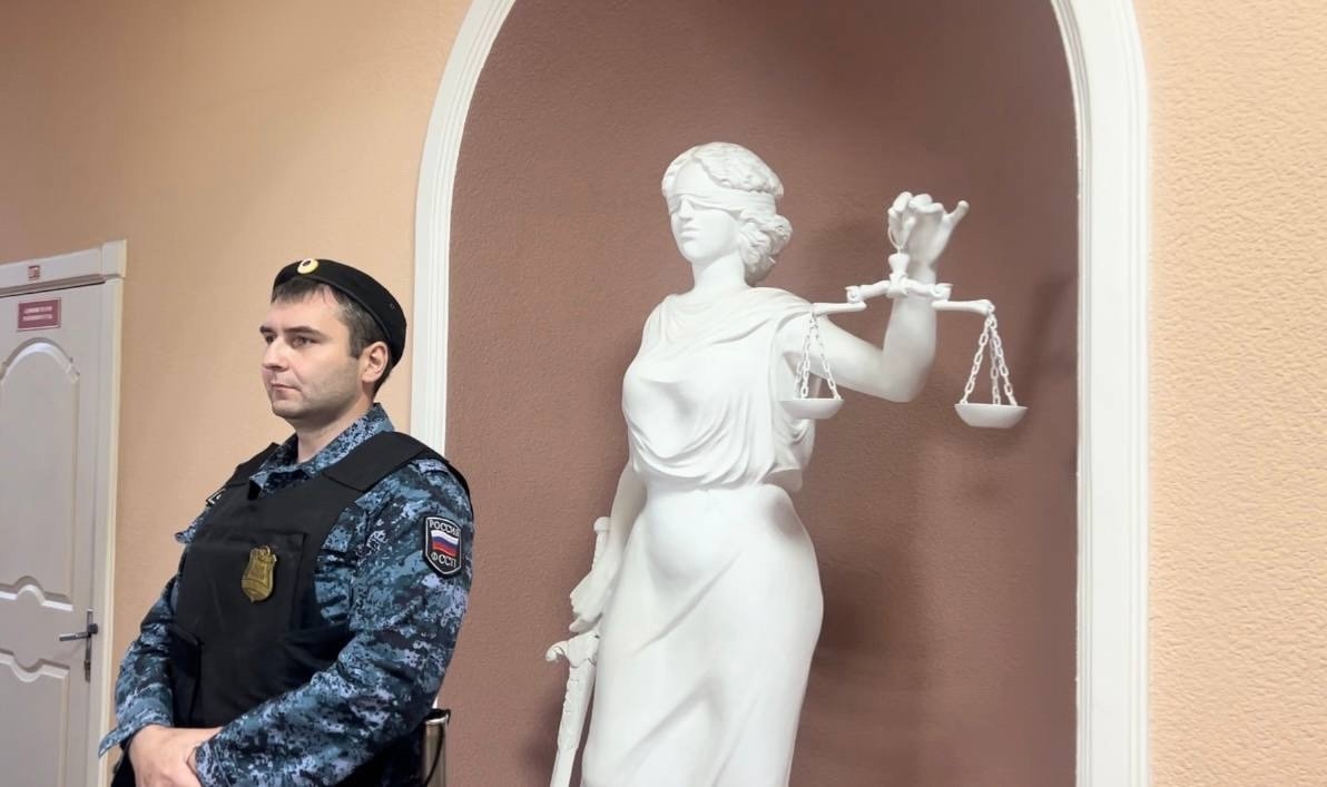 Жителю Хабаровского края назначили штраф за непристойное поведение в суде Пресс-служба ГУФССП России по Хабаровскому краю и Еврейской автономной области