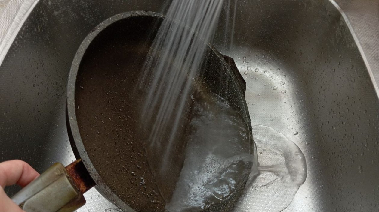 Сковорода заблестит как новая: простой способ избавления от векового нагара без лишних трат ИА Stavropol.Media