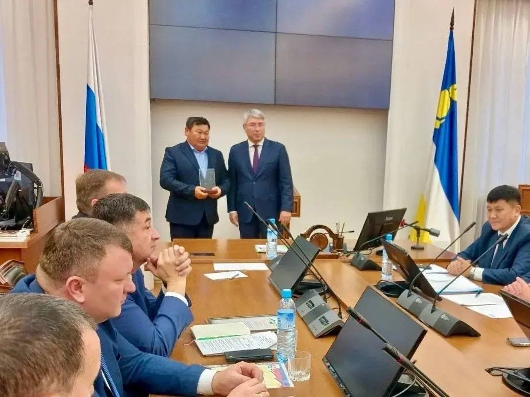 Белигто Дамбиевич издал русско-бурятский словарь харлунских бурят и выиграл конкурс правительство Бурятии