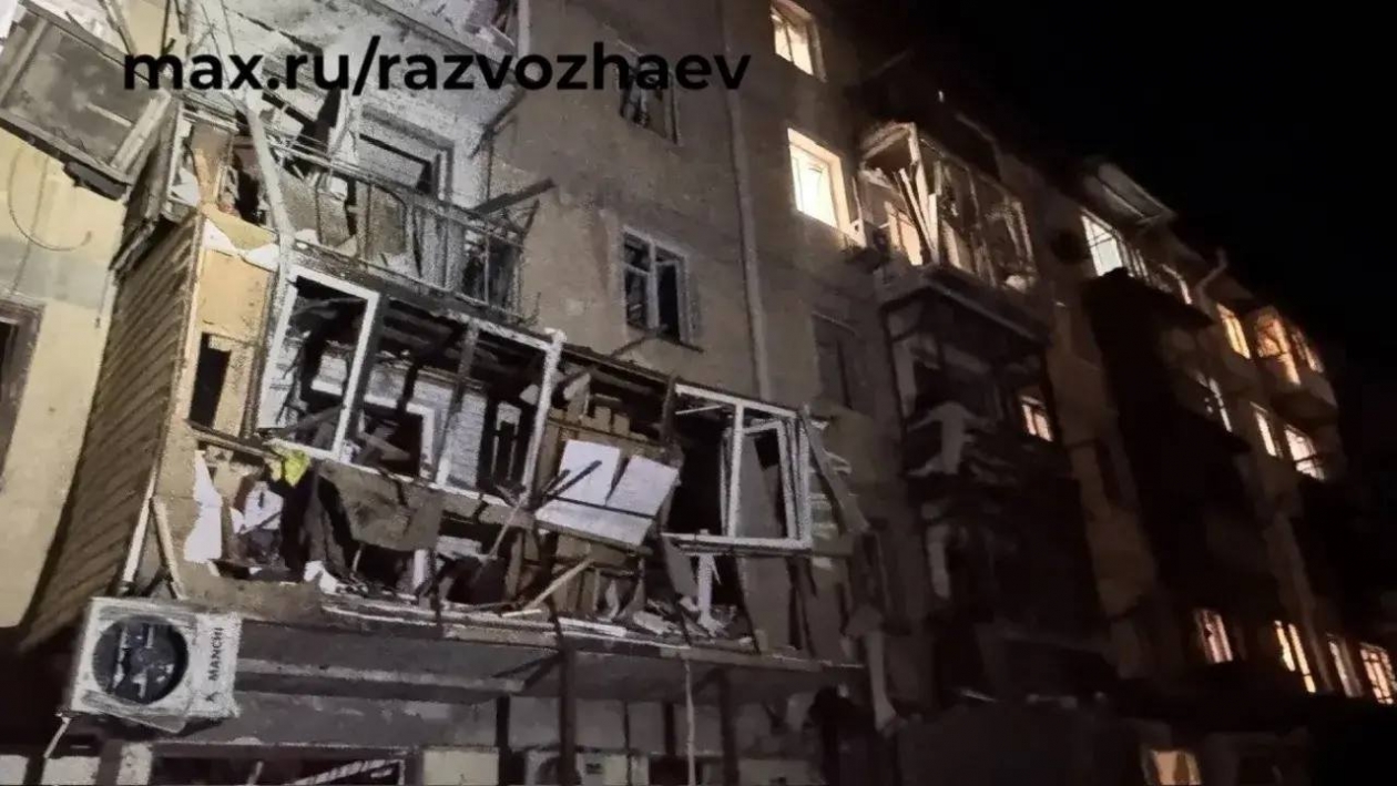 Здания пострадали в результате атаки ВСУ Соцсети М. Развожаева