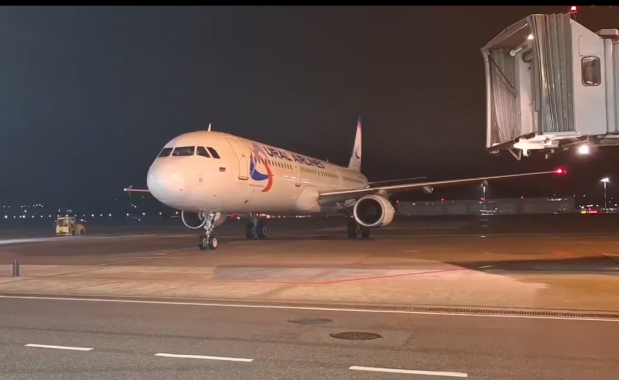 Вывозной самолёт из ОАЭ с 209 пассажирами приземлился в Сочи Пресс-служба авиакомпании &quotУральские авиалинии&quot