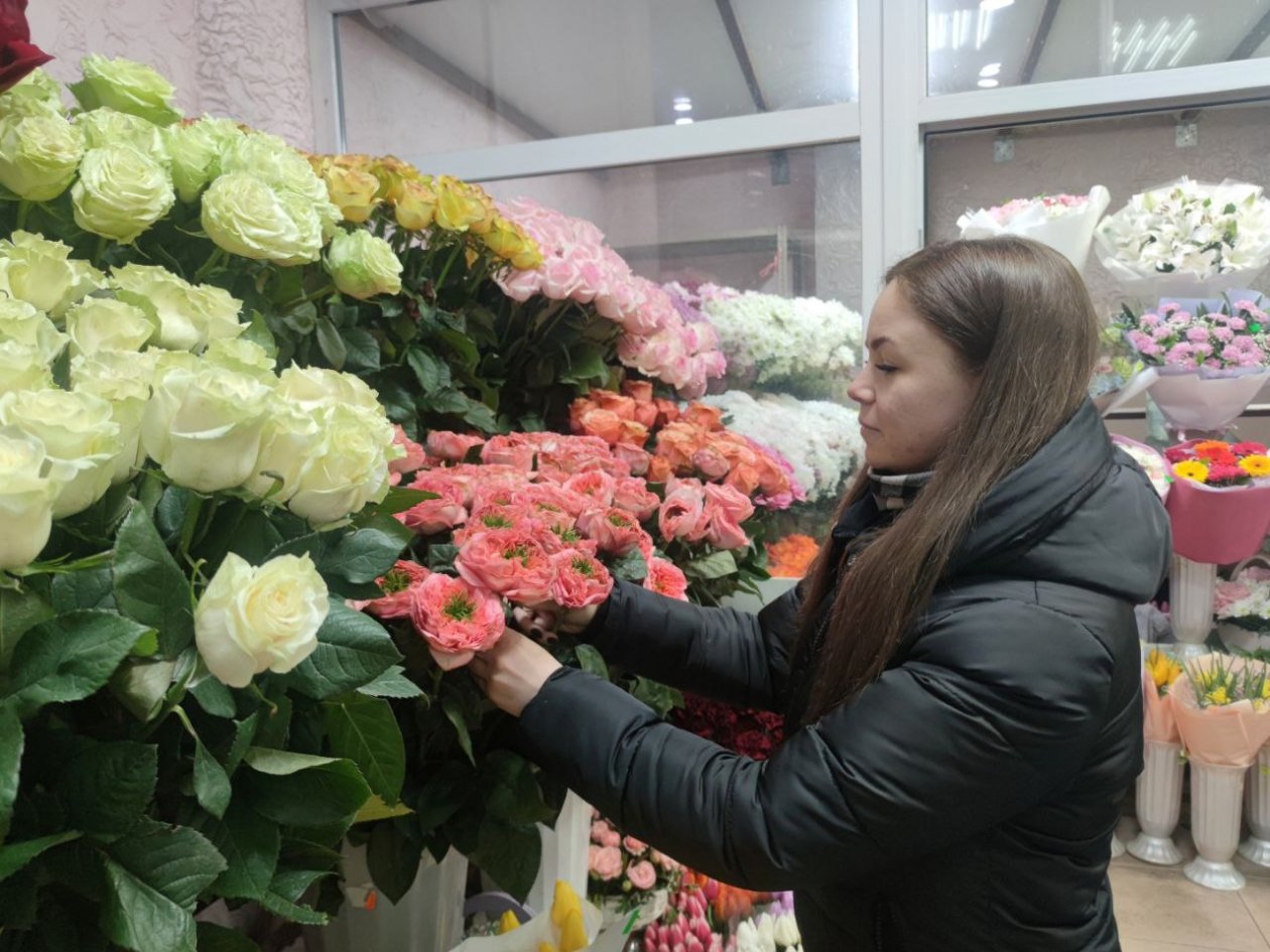 Букеты на любой вкус и кошелек предлагают магазины Ставрополя на 8 Марта ИА Stavropol.Media