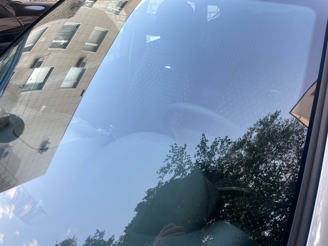 5 капель на 1 л воды - и лобовое внутри прозрачное как стекло: дедовский метод ИА SevastopolMedia