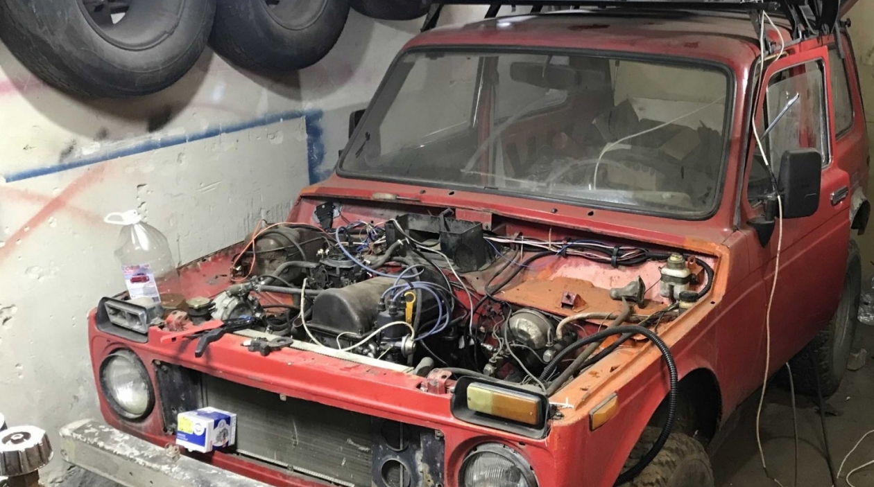 С 10 марта водителям запретили открывать капот по требованию ГАИ: точная причина ИА SevastopolMedia