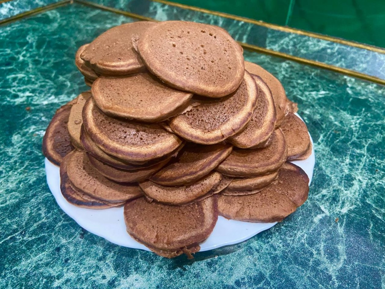 Смешиваю кефир с сахаром - оладьи не опадают после остывания: рецепт, который искали все хозяйки ИА KrasnodarMedia