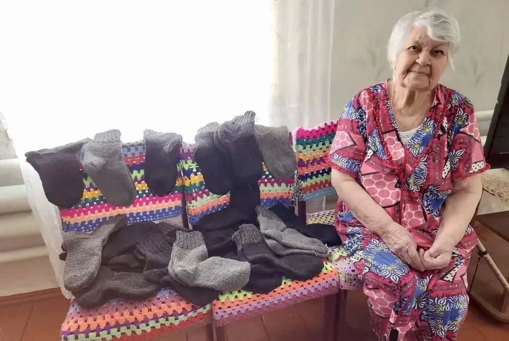 92-летняя жительница Ставрополья связала 800 пар тёплых носков для бойцов СВО администрация Апанасенковского округа