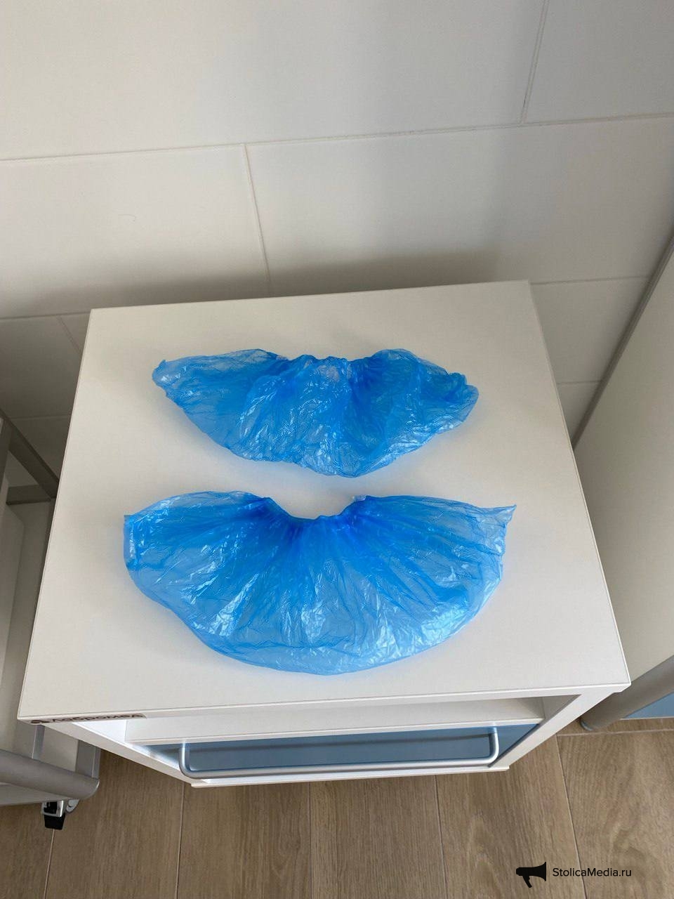 Ушлые хозяйки скупают бахилы пачками: используют не по назначению — 5 лайфхаков ИА StolicaMedia