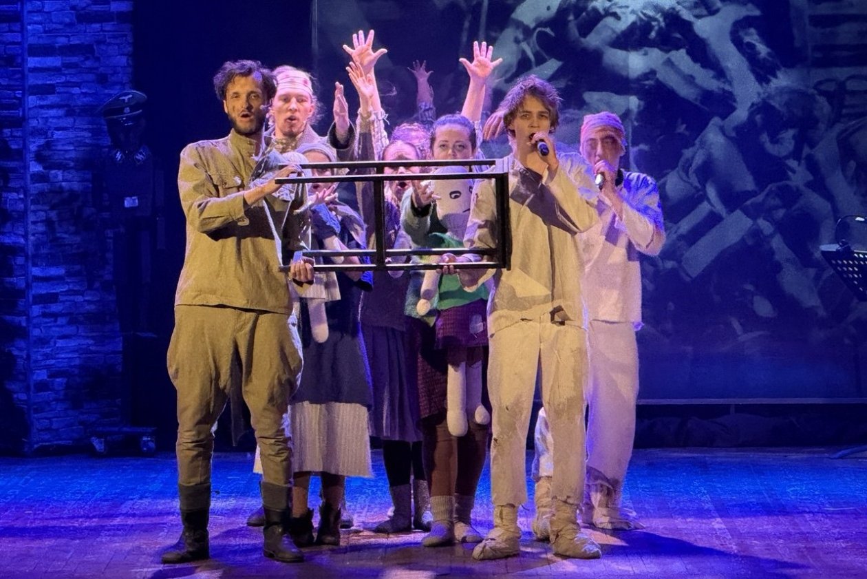 Кадр из спектакля &quotМилосердие под запретом&quot (16+) Пресс-служба правительства Иркутской области