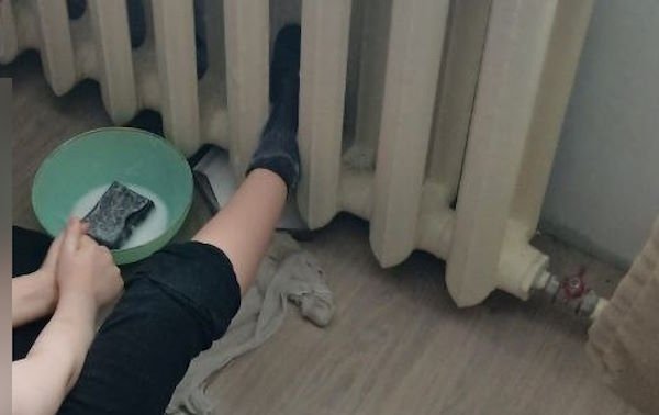 Мальчик получил травму, когда его нога оказалась зажата в радиаторе отопления комитет по ГО, ЧС и ОБ г. Улан-Удэ