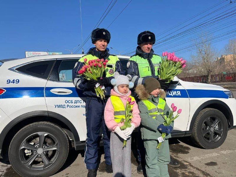 Акция &quotЦветы для автоледи&quot (0+) организаторов