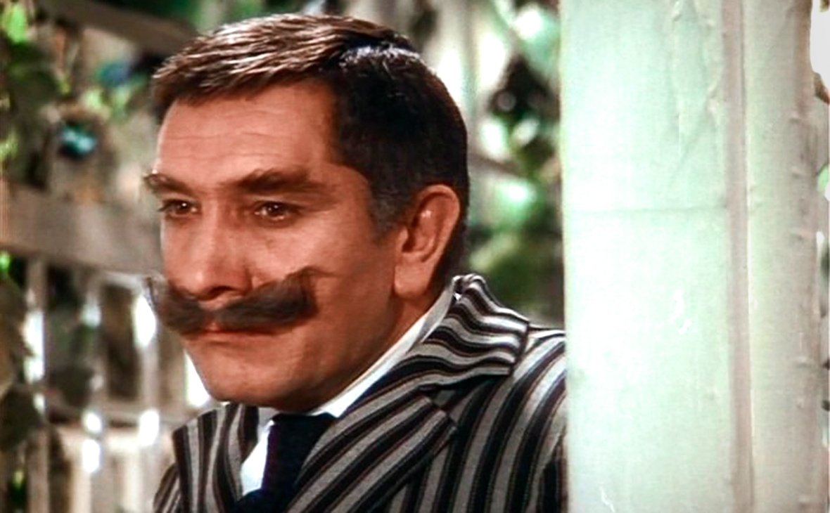 Усатый ТЕСТ: сможешь назвать фильм по этому кадру? Кадр из фильма &quotЗдравствуйте, я ваша тётя!&quot (12+), 1975 год