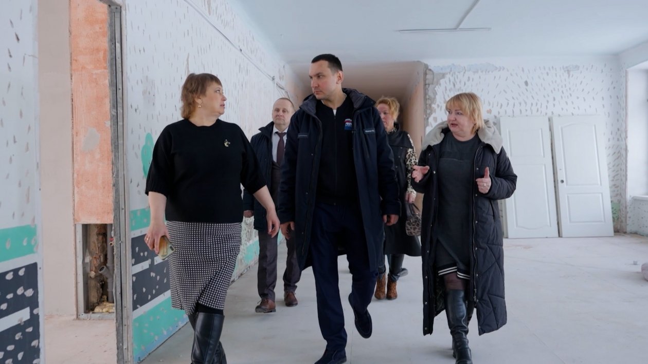 Во время рабочей поездки в Солнечный Пресс-служба ХРО Единая Россия