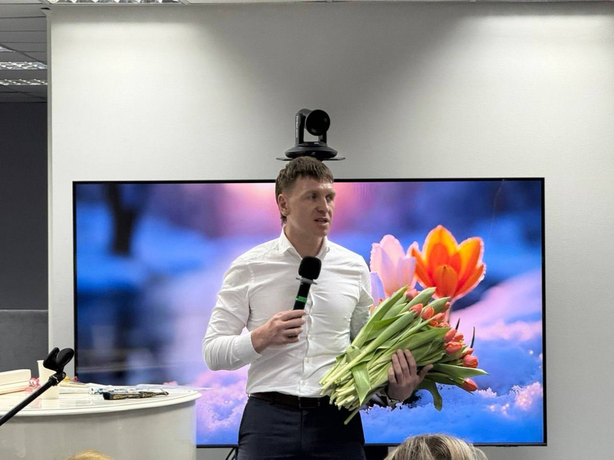 Депутаты думы Иркутска поздравили иркутянок с Международным женским днем Пресс-служба думы города