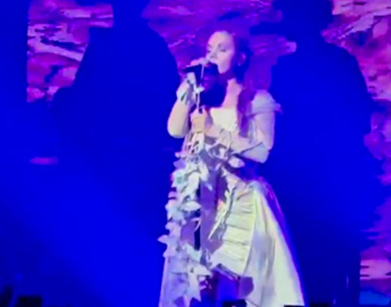 Певица Максим преодолела авиационный хаос ради фанатов в Сочи t.me/singermaksim