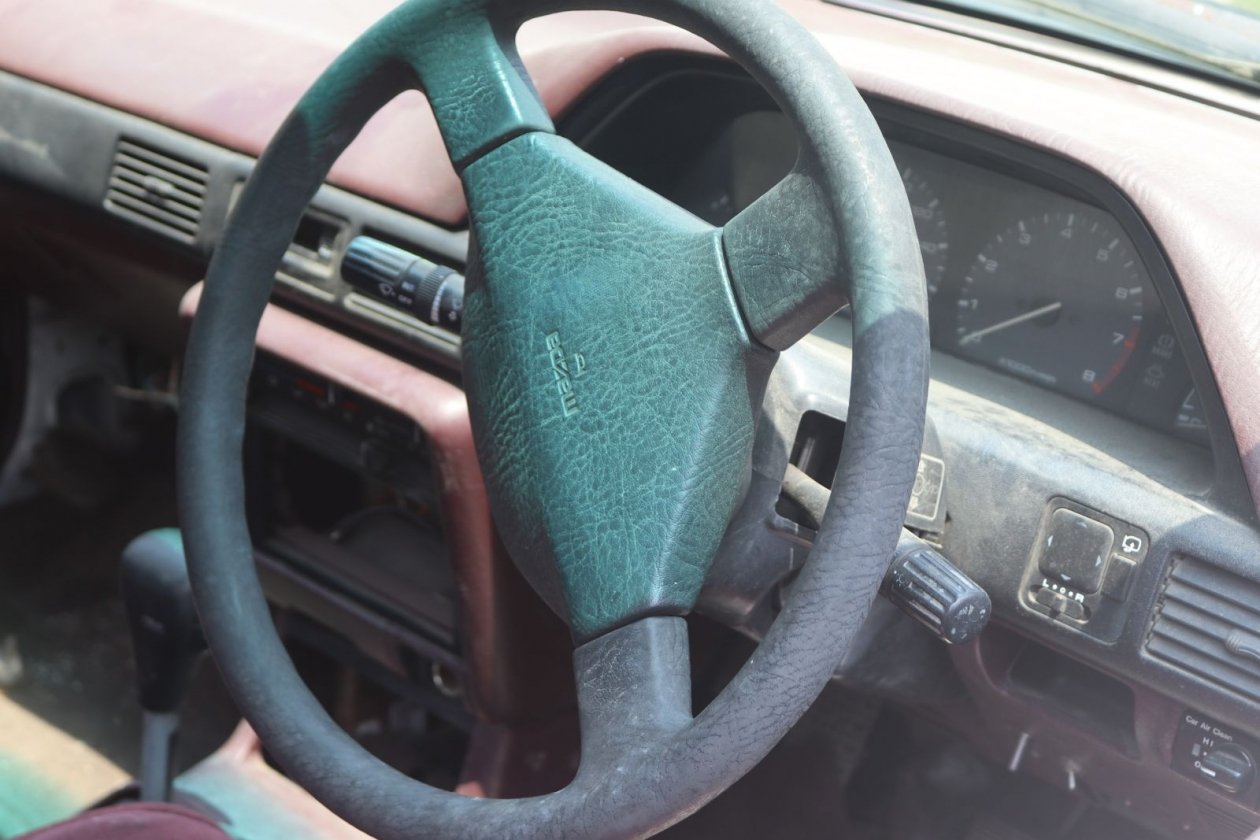 Старый автомобиль, старина, брошенный автомобиль, угон, утиль Анна Маринец, ИА UssurMedia.ru