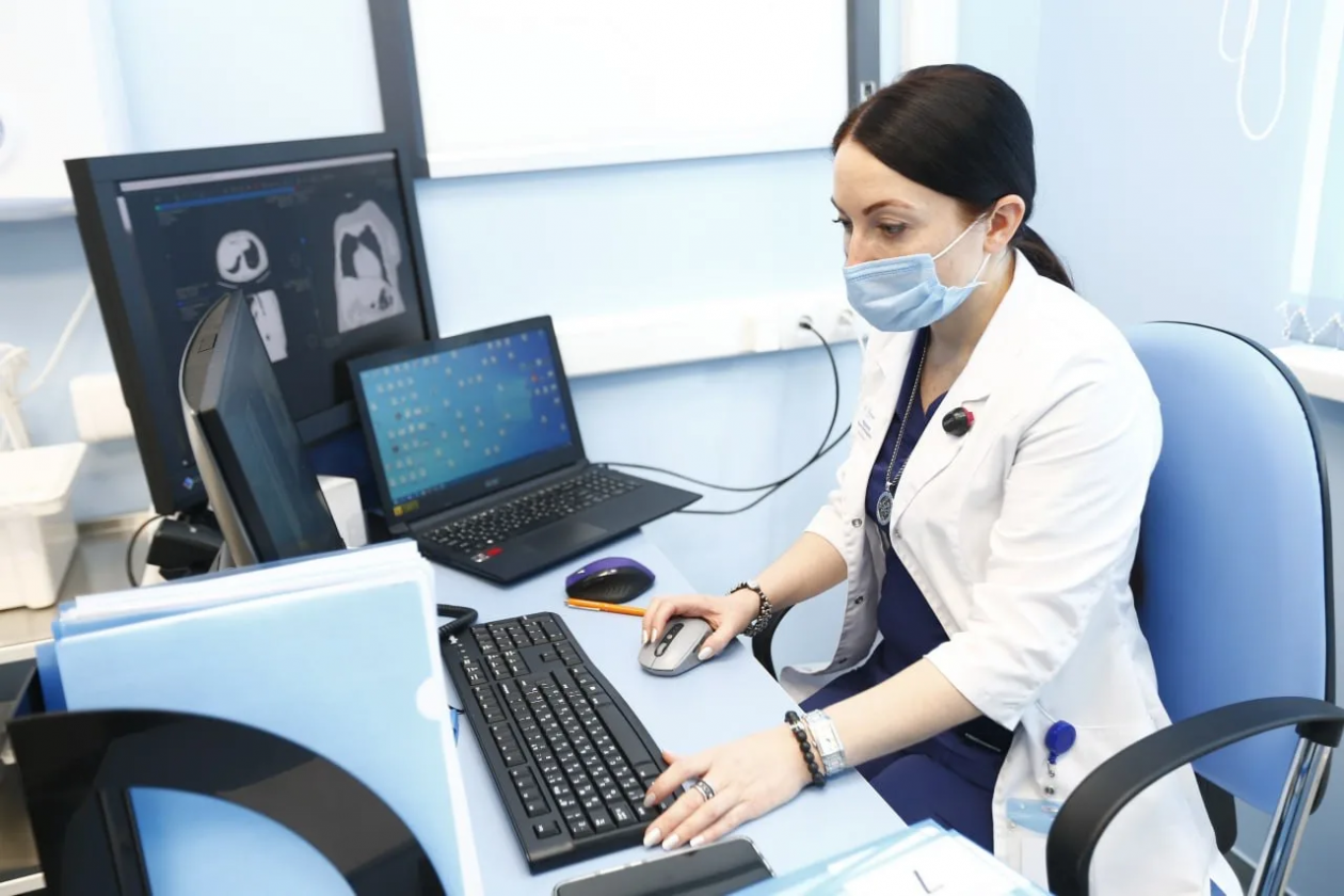 Больше пяти тысяч медиков Кубани получили выплаты по программе &quotЗемский доктор&quot Пресс-служба Минздрава Краснодарского края