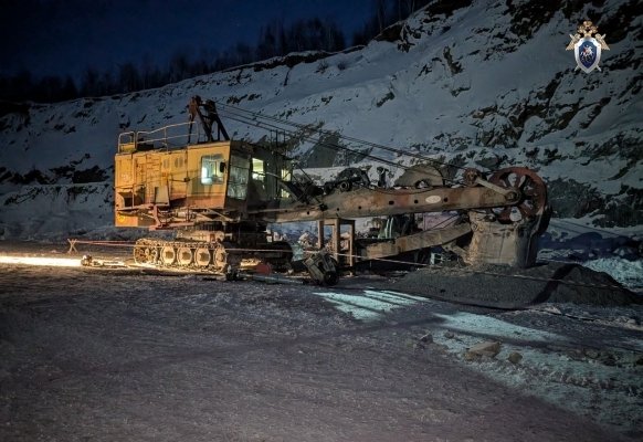 48-летнего рабочего придавило ковшом экскаватора следственное управление СК России по Амурской области