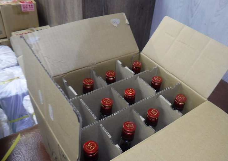 Сахалинский моряк пытался контрабандой ввезти алкоголь и автозапчасти из Японии пресс-служба Сахалинской таможни