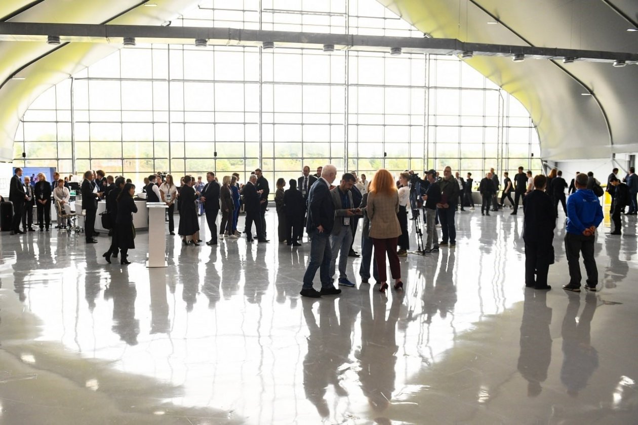 Тематическое фото ПАО &quotМТС&quot